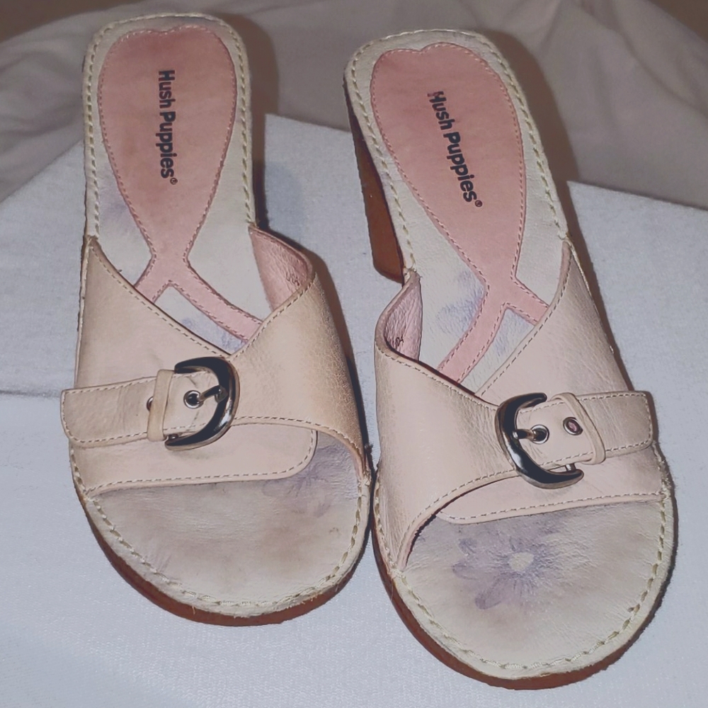 🆕️ NWOT Hush Puppies Leather Wedge Sandals S6